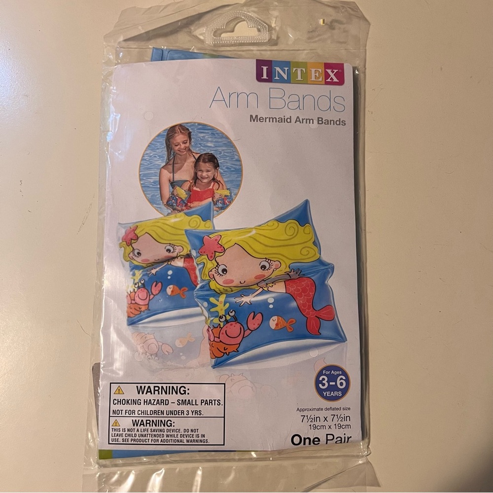 Intex (lot of 5) NWT mermaid arm bands
